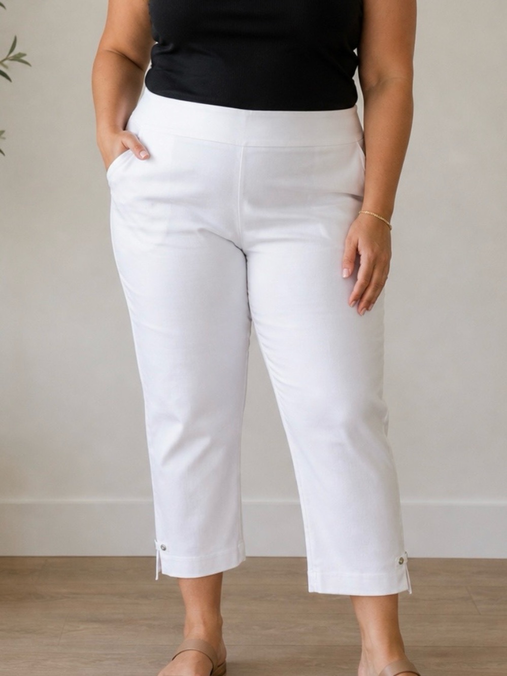 Counterparts White Capri Pants Size 1X Pull On Style